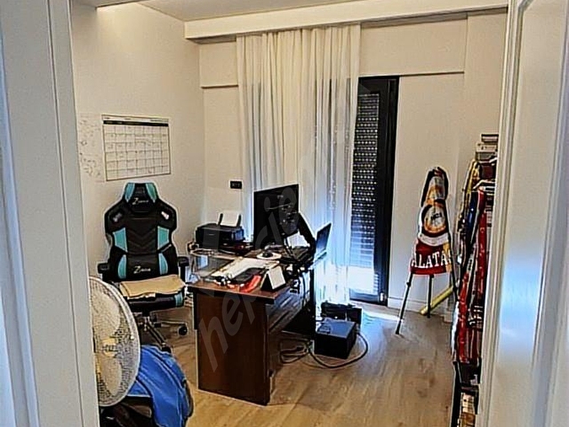 Yatırımcılara Özel 3+1 140m2 YerdenIsıtmalı Havuzlu Sitede Daire - Görsel 18