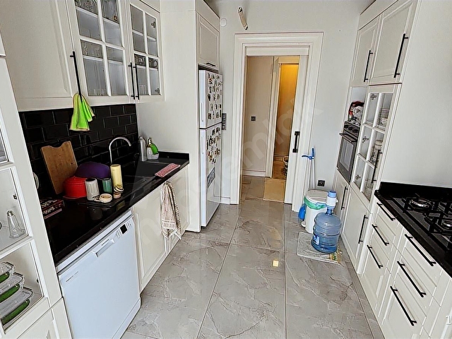 Yatırımcılara Özel 3+1 140m2 YerdenIsıtmalı Havuzlu Sitede Daire - Görsel 23