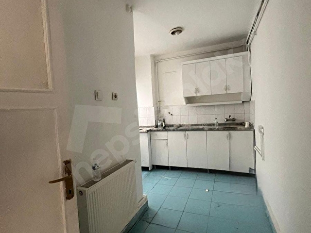 NECATİBEY VE GMK BULVARI KESİŞİMİNDE METROYA YAKIN KİRALIK DAİRE - Görsel 8