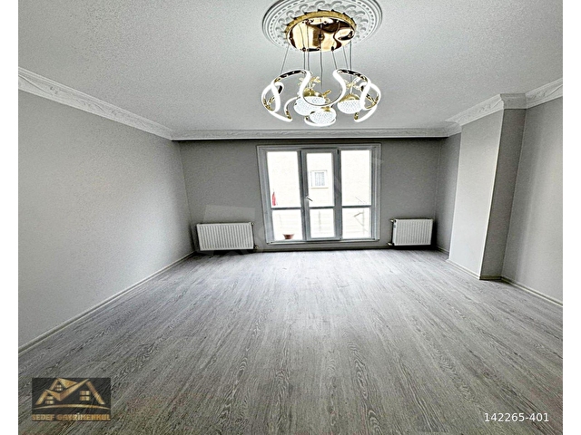 TALATPAŞA MAHALLESİNDE MEYDANA METROBÜSE YAKIN 2+1 SATILIK DAİRE