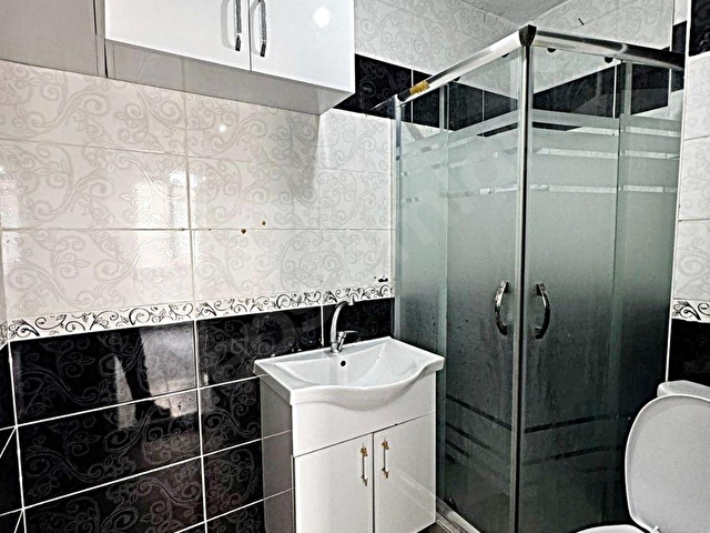 TALATPAŞA MAHALLESİNDE MEYDANA METROBÜSE YAKIN 2+1 SATILIK DAİRE - Görsel 20