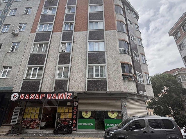 SALI PAZARINDA SATILIK 2 KATLI KUPON DÜKKAN