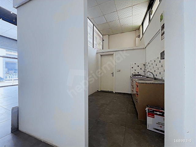 Bayramyerinde Merkezi Konumda 165 m² Satılık İş Yeri! - Görsel 9