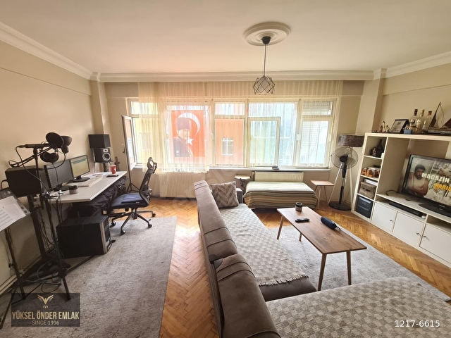 YÜKSEL ÖNDER | Hattat Tahsin 2+1 80m2 Çift Cepheli Daire