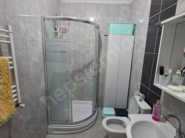 SANCAKTEPE OSMANGAZİDE 2+1 OTOPARKLI İSKANLI SATILIK DAİRE - Görsel 4