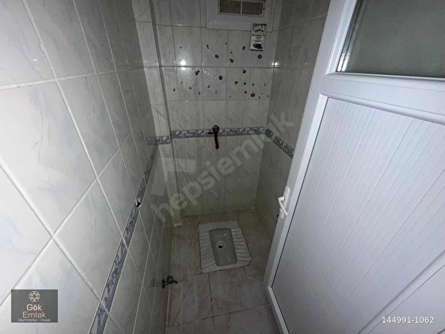 MALAZGİRT MAH. OKULA PAZARA YAKIN KATTA FULL YAPILI 3+1 - Görsel 28