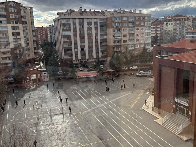 FERİTPAŞA MAHALLESİ KERKÜK CADDESİNDE 4+1 ARA KAT KİRALIK DAİRE - Görsel 18
