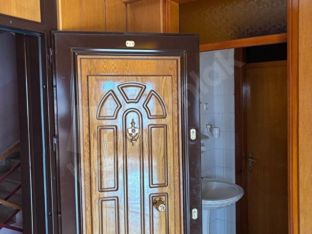 FERİTPAŞA MAHALLESİ KERKÜK CADDESİNDE 4+1 ARA KAT KİRALIK DAİRE - Görsel 25