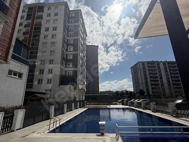 EMLAK KONUTLARI 3+1 145 M2 ARAKAT SİTE İÇERİSİNDE SATILIK DAİRE