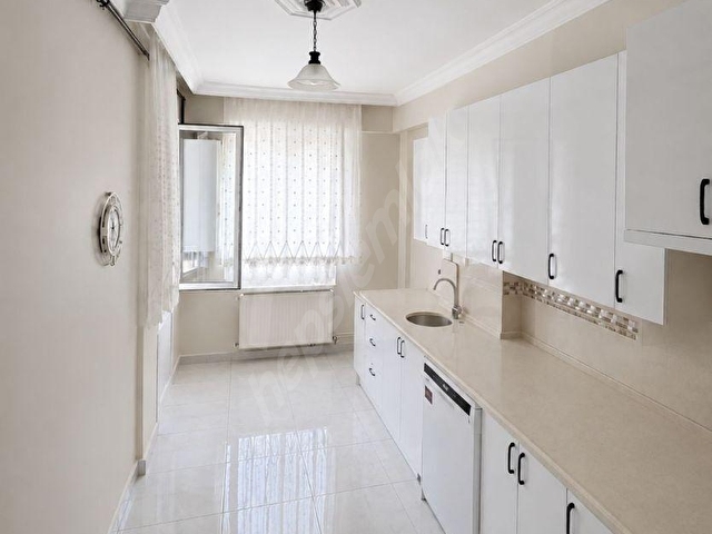 RAİONDAN NARLIDERENİN MERKEZİNDE GENİŞ AYDINLIK DAİRE - Görsel 2