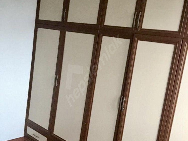 BEYAZEVLERDE 4+1 SATILIK DAİRE DÜŞÜK KATLI HASARSIZ - Görsel 2
