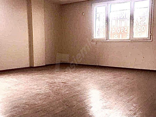 BEYAZEVLERDE 4+1 SATILIK DAİRE DÜŞÜK KATLI HASARSIZ - Görsel 9