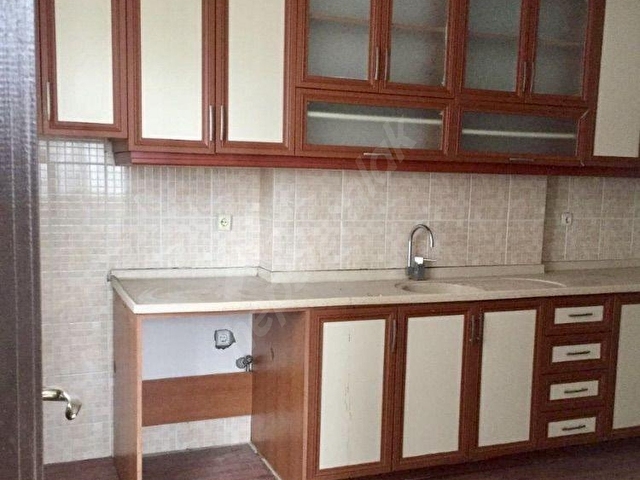 BEYAZEVLERDE 4+1 SATILIK DAİRE DÜŞÜK KATLI HASARSIZ - Görsel 11