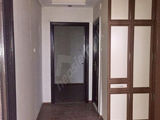 BEYAZEVLERDE 4+1 SATILIK DAİRE DÜŞÜK KATLI HASARSIZ - Görsel 17