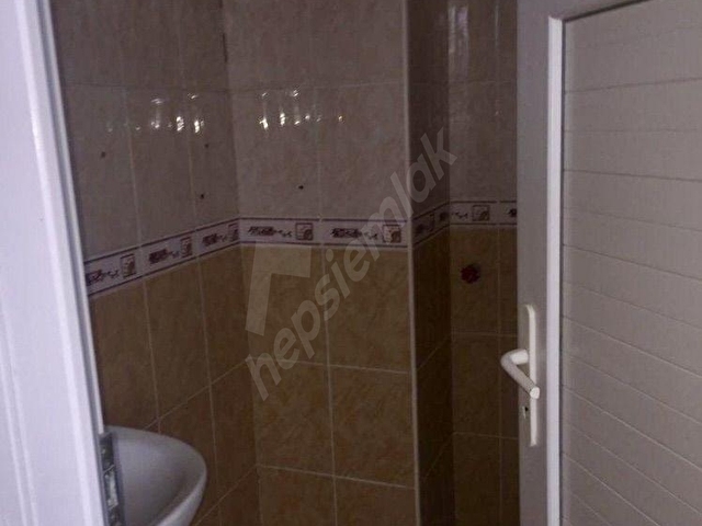 BEYAZEVLERDE 4+1 SATILIK DAİRE DÜŞÜK KATLI HASARSIZ - Görsel 20