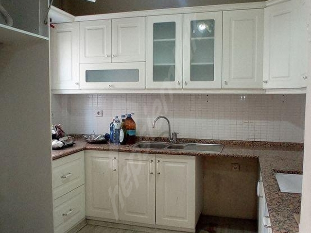 Güzelyalı merkezde cadde üstü köşe şömineli klasik temiz 4 + 1 - Görsel 8