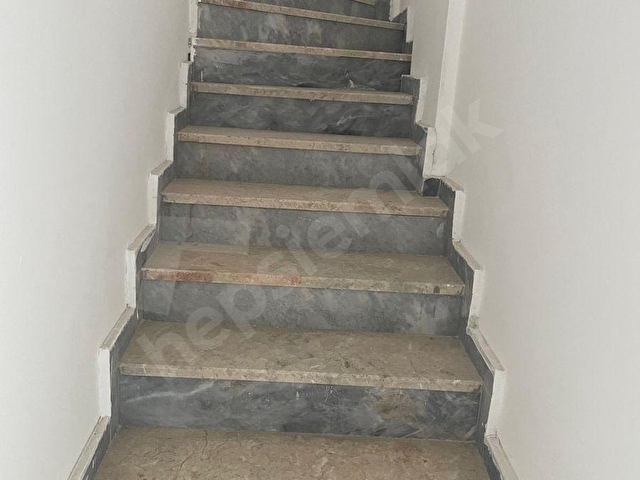 AYDINLIK EMLAKTAN MAMAK KÜÇÜKKAYAŞTASATILIK DUBLEX DAİRE - Görsel 2