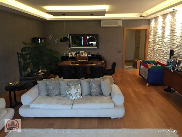 Bahcesehir Mesa Nurol Kirazlibahce Sitesi Satilik 3 1 77762 749 Hurriyet Emlak