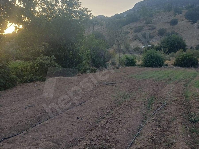 🌿 ÇELEBİ GAYRİMENKULDEN 🌿   📍 Karaman Bucakkışla Köyünde   💧 Göksu’ya Çok Yakın Konumda 652 m² - Görsel 18