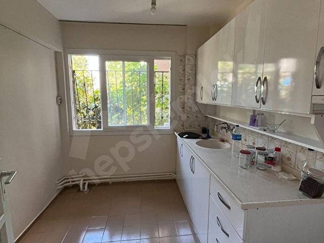 Balçova Korutürk Mah. Cadde Üstü Asansörlü Otoparklı Kiralık 2+1 Daire - Görsel 13