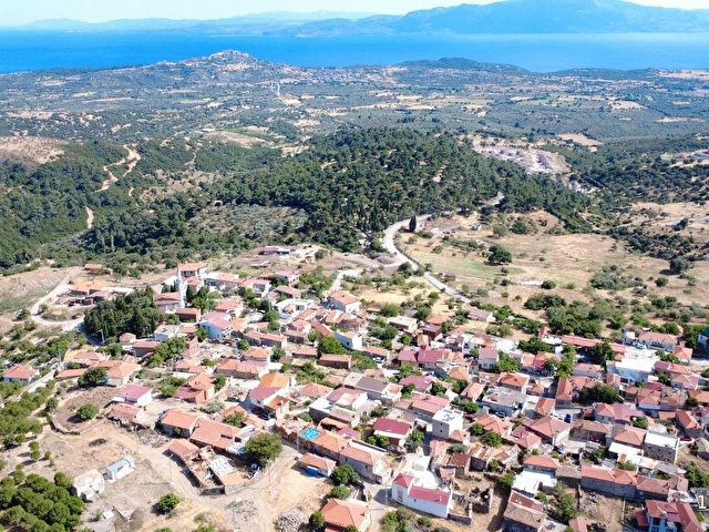 Ayvacık Paşaköy de Deniz Manzaralı Köy İçi İmarlı Arazi - Görsel 9
