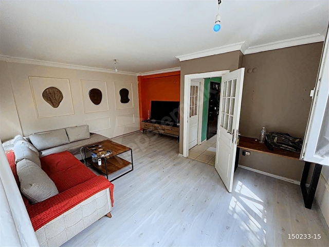 ESATPAŞA MAHALLESİNDE MÜSTAKİL BAHÇELİ SATILIK FERAH 1+1 DAİRE - Görsel 15