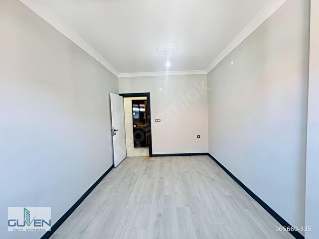 GÜVENDEN KAPAKLIDA SERVİSLERE YAKIN,YERDEN ISITMALI 3+1 DAİRE - Görsel 12