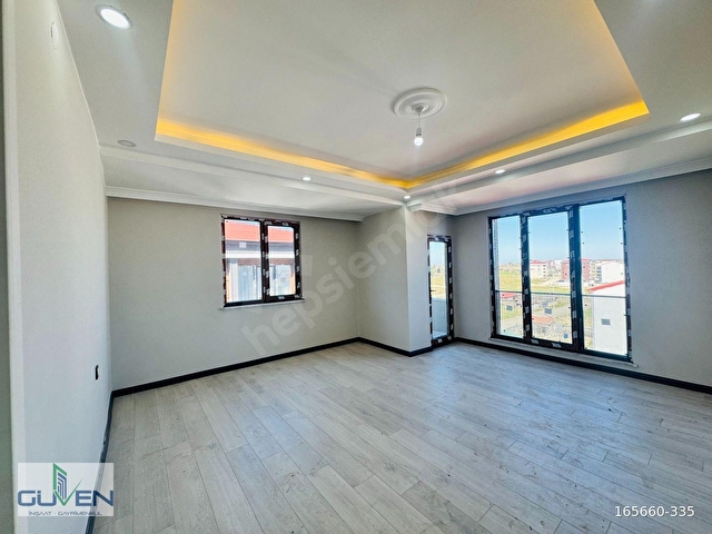 GÜVENDEN KAPAKLIDA SERVİSLERE YAKIN,YERDEN ISITMALI 3+1 DAİRE - Görsel 6