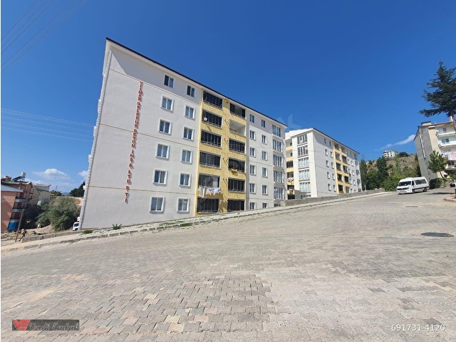 BAHÇELİEVLER MAHALLESİNDE 3+1 SATILIK DAİRE | VADİ EMLAK - Görsel 4