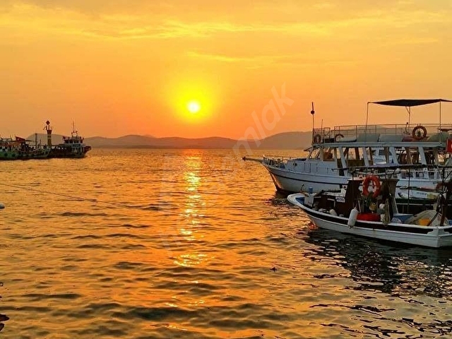 MUĞLA/MİLAS/GÜLLÜK MERKEZDE HALK PLAJINA YÜRÜME MESAFESİNDE DÜZ AYAK 2+1KİRALIK MOBİLYALI DAİRE! - Görsel 25