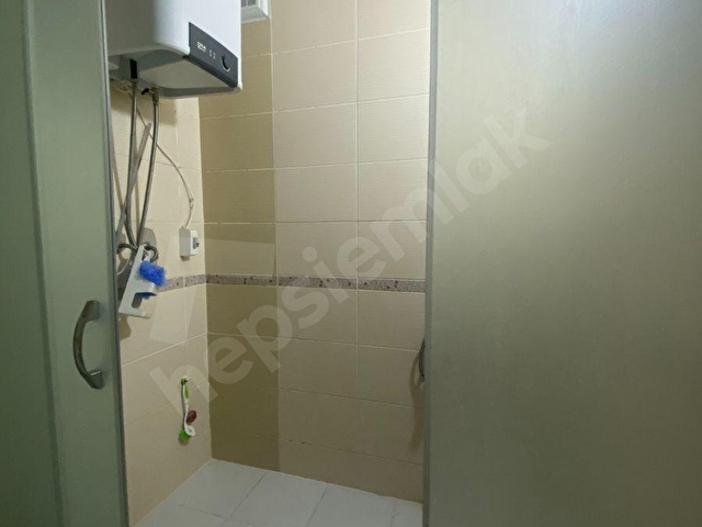 MUĞLA/MİLAS/GÜLLÜK MERKEZDE HALK PLAJINA YÜRÜME MESAFESİNDE DÜZ AYAK 2+1KİRALIK MOBİLYALI DAİRE! - Görsel 9