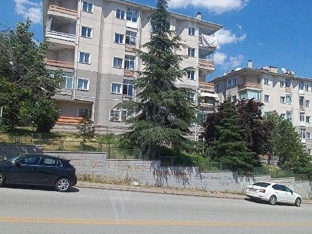 BATIKENT HUKUKCULAR SİT SATILIK DAİRE - Görsel 2