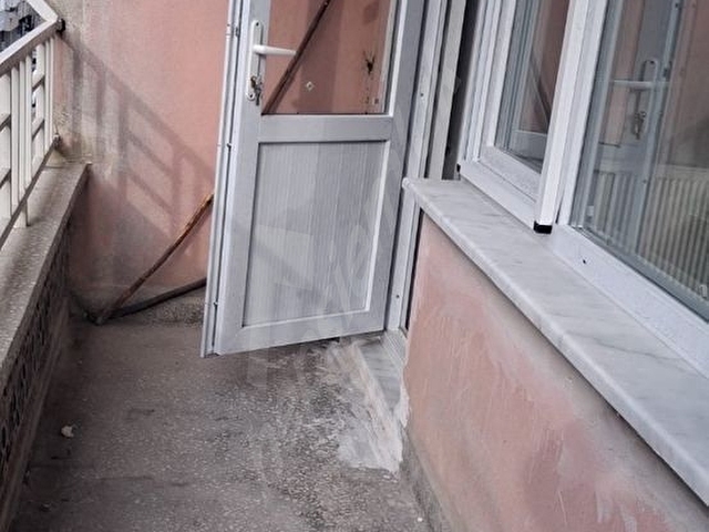 AKGÜN EMLAKDAN** SATILIK DAİRE**  3+1   2. KAT 140 M2 - Görsel 13