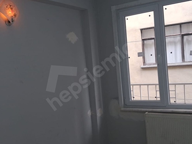 AKGÜN EMLAKDAN** SATILIK DAİRE**  3+1   2. KAT 140 M2 - Görsel 5