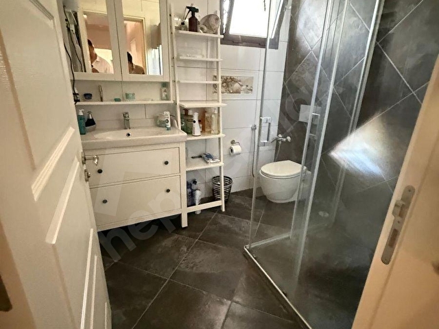 Soğucakta Deniz Manzaralı Özel Havuzlu 8+1 Lüks Villa - Görsel 23