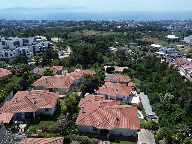Soğucakta Deniz Manzaralı Özel Havuzlu 8+1 Lüks Villa - Görsel 6