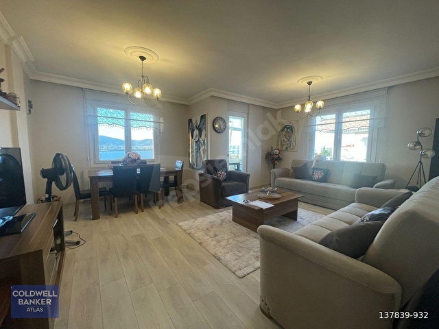 DEĞİRMENDEREDE DENİZ MANZARALI SATILIK 3+1 DAİRE (YÜKSEK KREDİ)