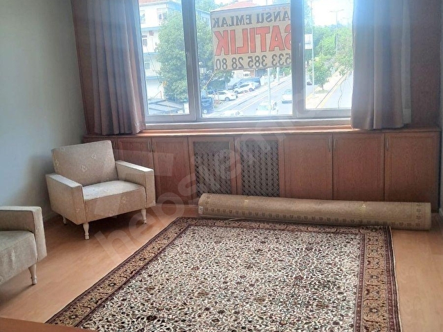 GENÇLİK CADDE ÜZERİNDE  KÖŞE BAŞI ANITKABİR KARŞISI  3+1 SATILIK DAİRE - Görsel 9