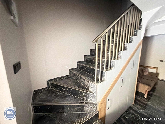 Kuşadası davutlarda ful manzaralı eşyalı havuzlu satılık - Görsel 11