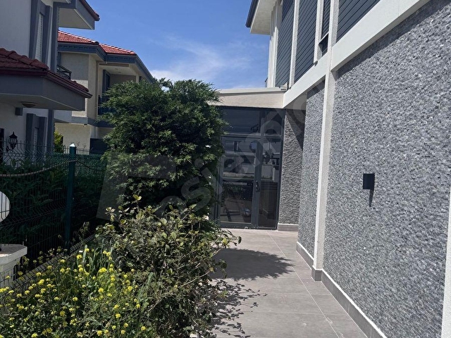 EFELERDE TAM MÜSTAKİL HAVUZLU EŞYALI BU FİYATA YOK - Görsel 3