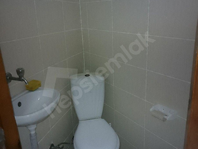 CENTRAL HOSPİTAL HASTANE YANI 20 m2  LAVABO WC VAR DEMİR KORUNAKLI KİRALIK İŞYERİ - Görsel 11