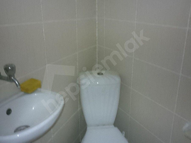 CENTRAL HOSPİTAL HASTANE YANI 20 m2  LAVABO WC VAR DEMİR KORUNAKLI KİRALIK İŞYERİ - Görsel 12