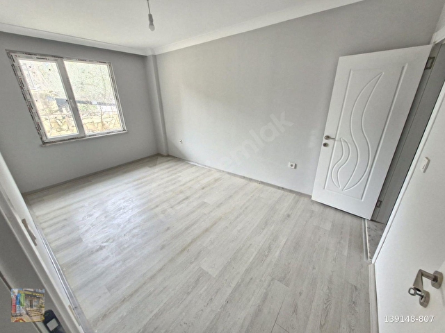 ÇAM SOKAKTA UYGUN FİYATLI HESAPLI 3+1 MÜKEMMEL DAİRE - Görsel 7