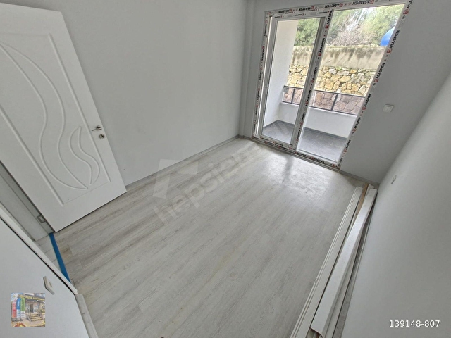 ÇAM SOKAKTA UYGUN FİYATLI HESAPLI 3+1 MÜKEMMEL DAİRE - Görsel 15