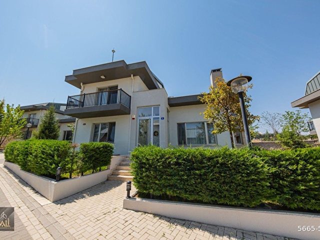 İncek Site İçi K.Otoparklı NATAMAM 6 2 Satılık Villa KALİ A.Ş. 5665-530 ...