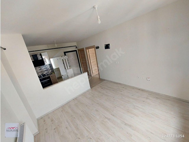 KIRMIZI TOPRAK MAH. MÜKEMMEL LOKASYONDA YENİ 1+1 KİRALIK DAİRE - Görsel 15