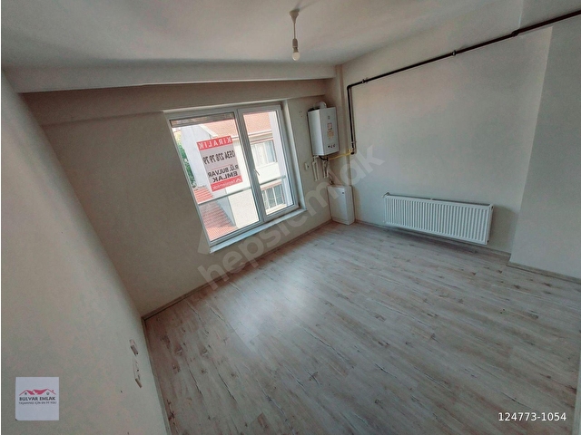 KIRMIZI TOPRAK MAH. MÜKEMMEL LOKASYONDA YENİ 1+1 KİRALIK DAİRE - Görsel 4