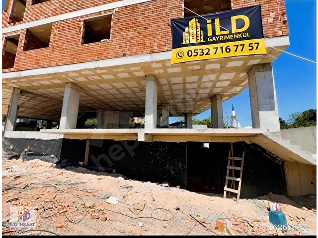 ÇAYIROVANIN EN STRETEJİK NOKTASINDA TİCARİ 150M2 DÜKKAN - Görsel 4