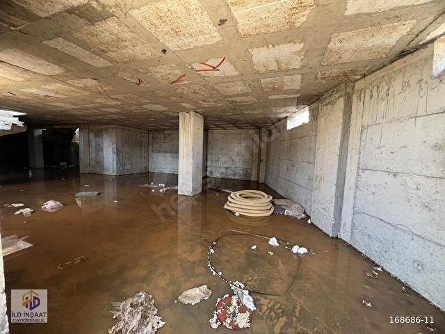 ÇAYIROVANIN EN STRETEJİK NOKTASINDA TİCARİ 150M2 DÜKKAN - Görsel 16
