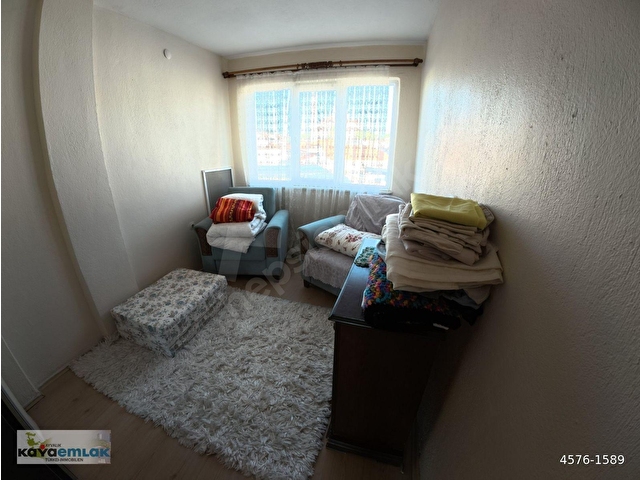 Çarşı İçerisinde 3 Katlı Rum Evi - Görsel 13